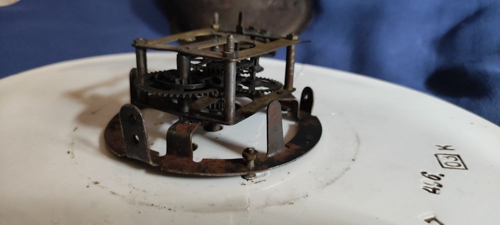 Zegar kuchenny ścienny Niemocy porcelana klucz