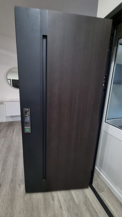 Portas Novas Blindadas 2050 x 960 x70 mm Fechadura inteligente LCD