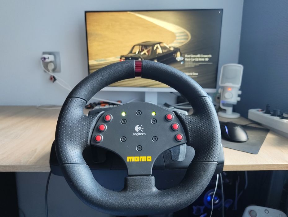 Logitech MOMO racing