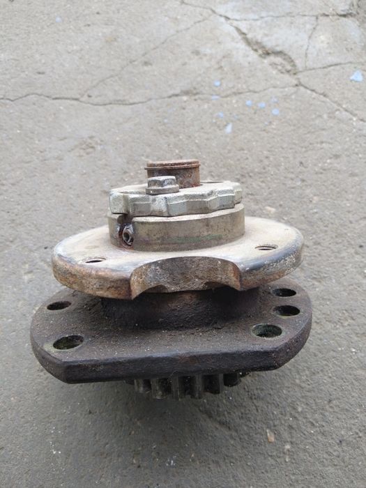 Piasta oprawa łożyska kosiarka dyskowa Krone tryb koło zębate