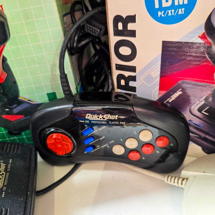 Comando QuickShot Turbo – Retro Gaming – 9 Pinos