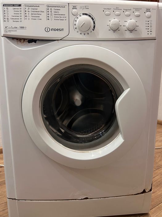 Пральна машина Indesit