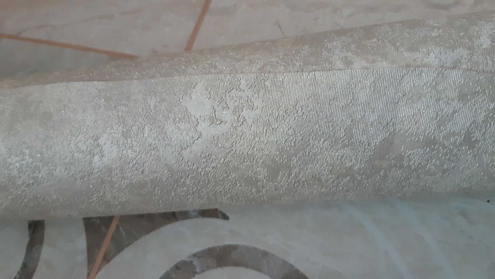 Шпалери на вініловій основі