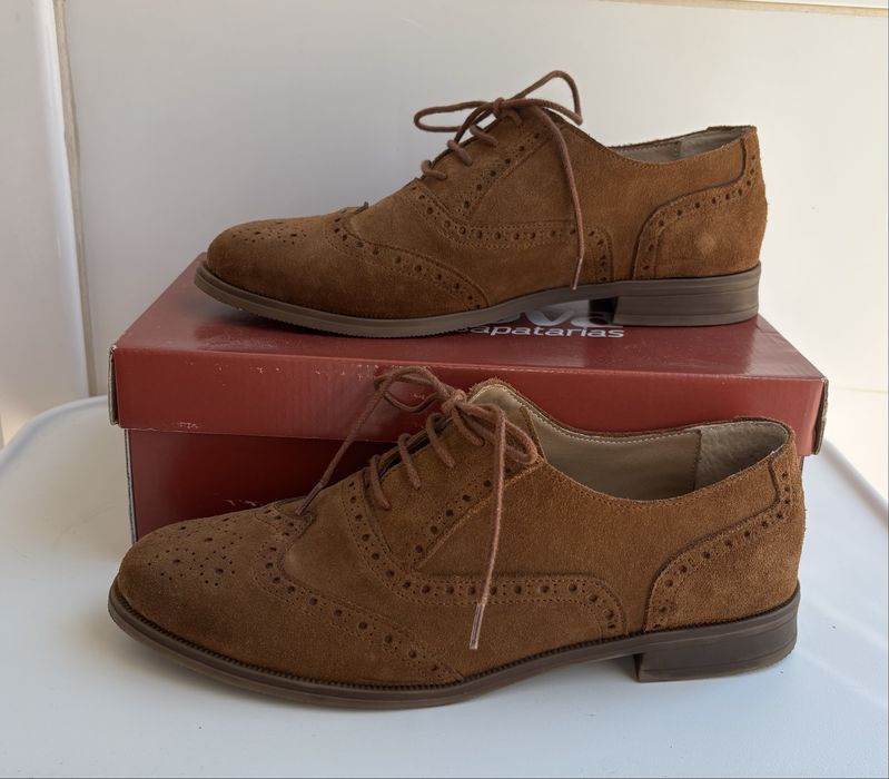 Sapatos de camurça com atacadores - Ginova