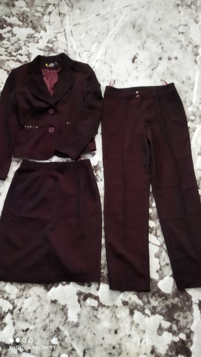 Костюм трійка, 46-48