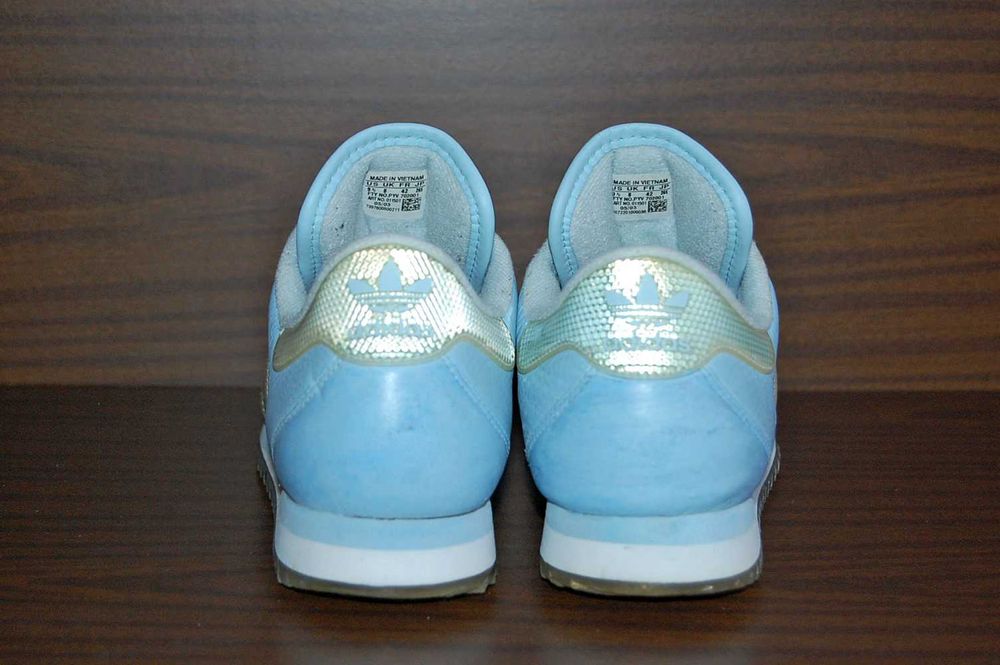 Кроссовки ADIDAS р.40-41 original VIETNAM