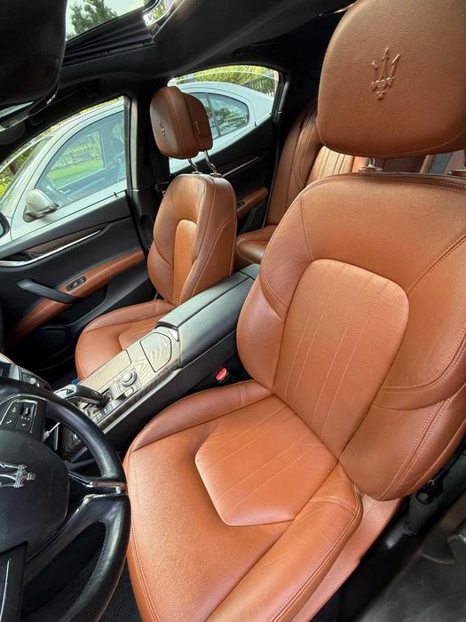 Maserati Ghilbi SQ4 430KM