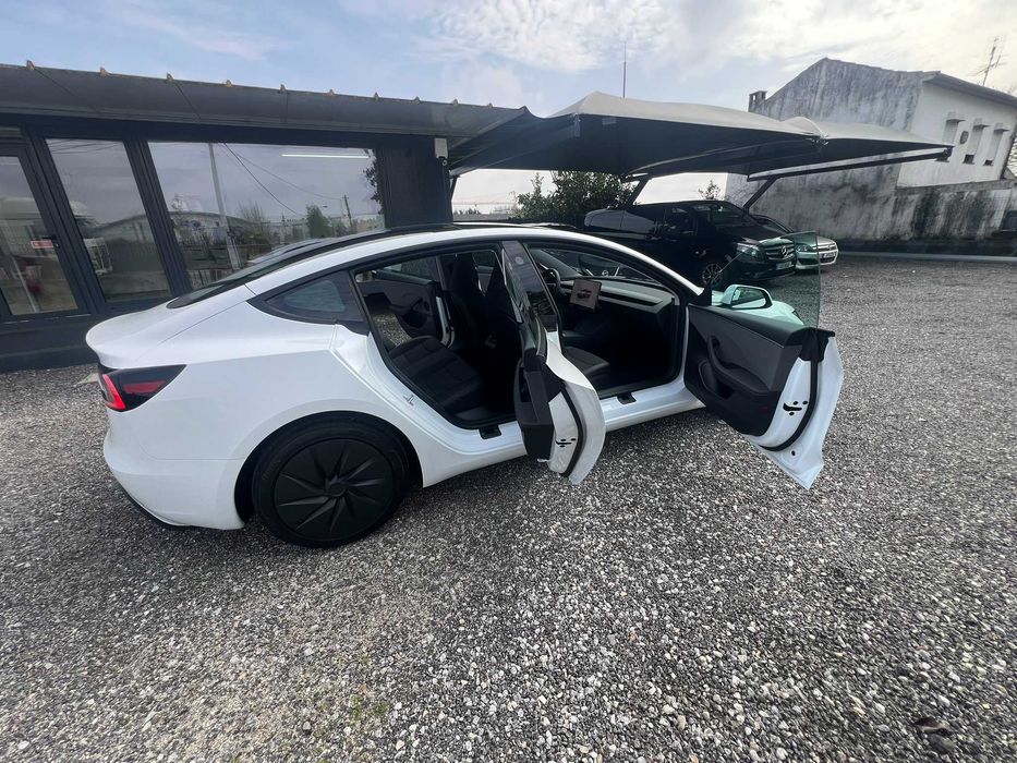 Motorista TVDE - 24h - Tesla Model 3 - 0 KM