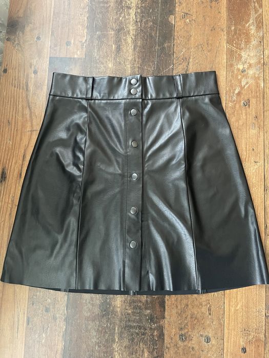 Спідниця з екошкіри, М, чорна спідниця