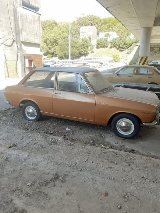 Toyotas KE 20 e KE 35 e corona ,Mazda etc pecas e carros antigos