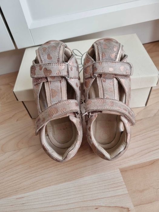 Skórzane sandałki Lasocki 24, wkładka 15,6 cm