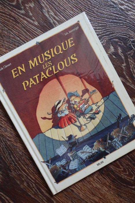 Книга En Musique les Pataclous