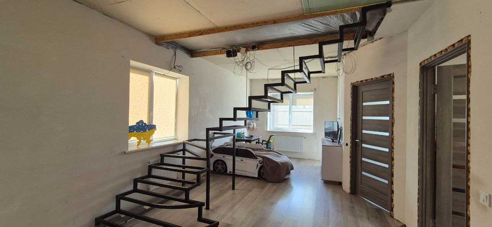 Продаж.Будинок, Завжди єсть світло з ремонтом с. Дубіївка Центр