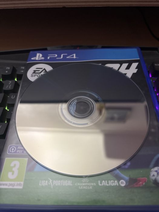 Fc24 como novo, nunca usado!