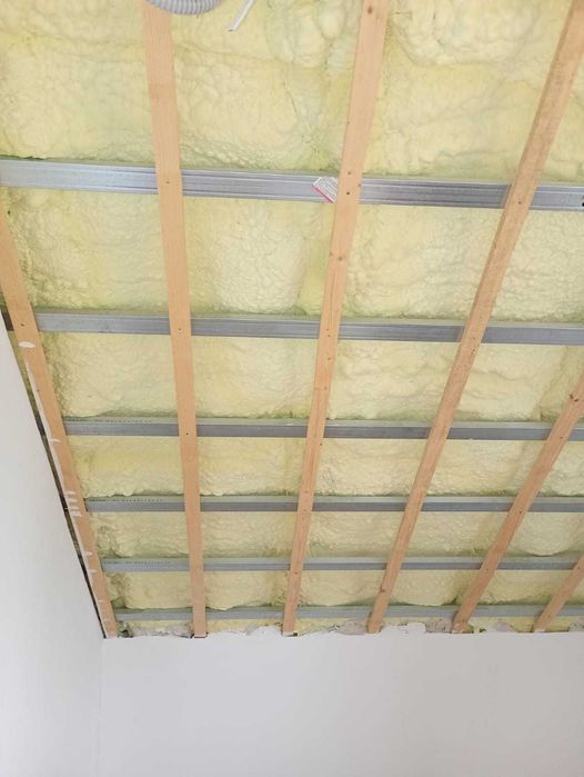 Ocieplenie pianą PUR docieplenie poddaszy