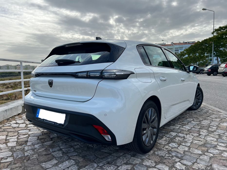 Peugeot 308 PureTech Active Pack — photo 3