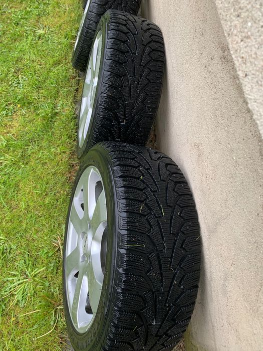 Alufelgi Volkswagen, Audi, Skoda 17 cali z oponami w idealnym stanie.