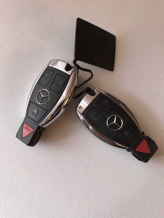 MERCEDES BENZ G63 AMG- 2 Chaves Originais de Ignição não codificado.