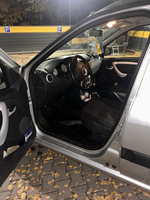 Dacia Logan 2010 1,6 газ/бензин