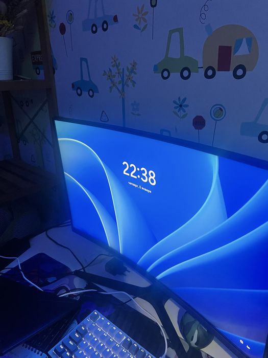 монитор Samsung C27R500FHI