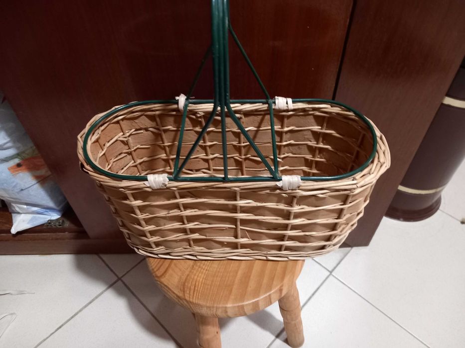 Cesto de vime para garrafas