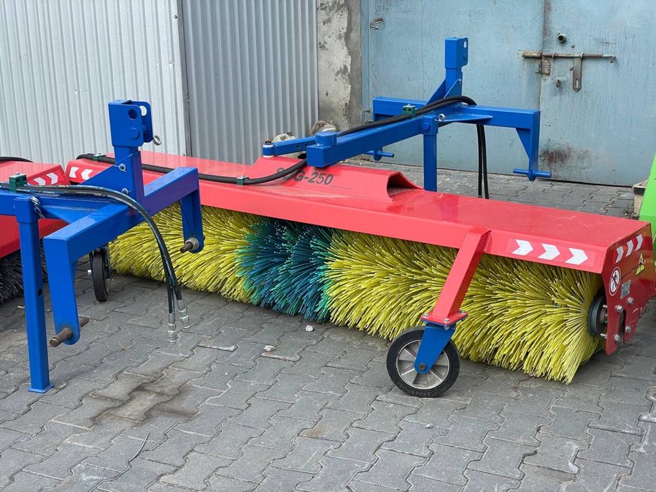 Щітка дорожня
