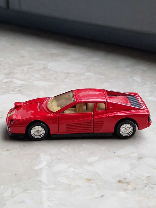 Ferrari Testarossa Red 1:39 MC Toy