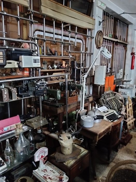 Antiguidades, velharias, vintage, industrial