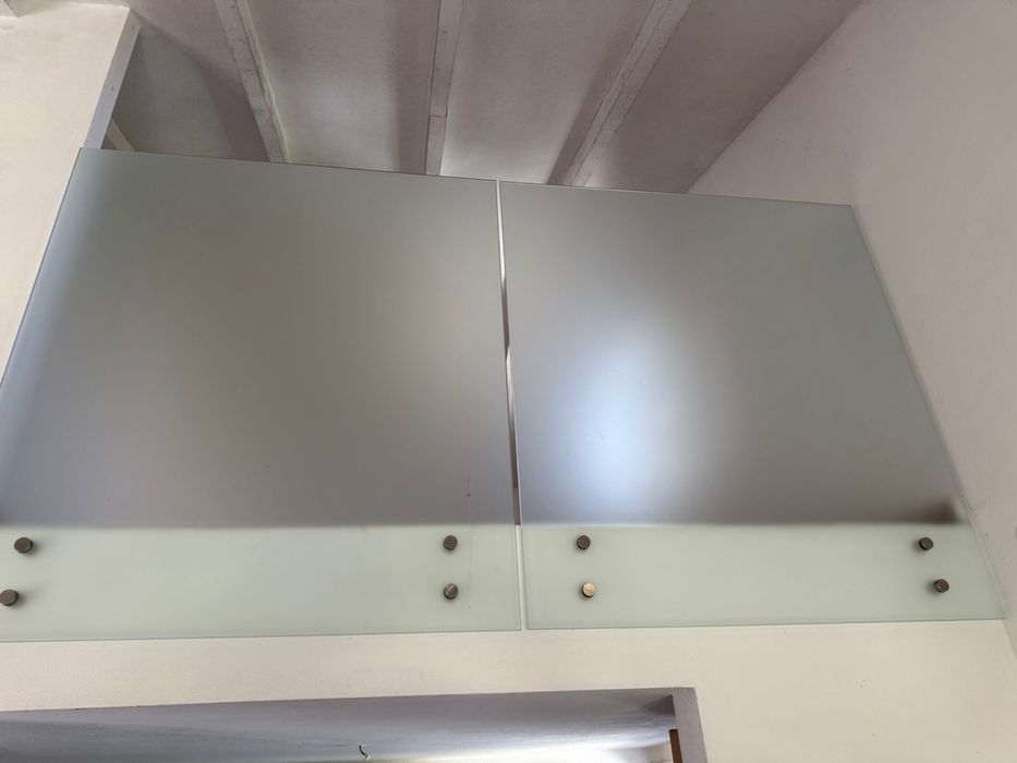8 Painéis de Vidro Fosco Temperado com Fixações Inox