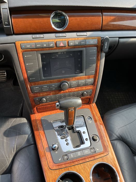 Sprzedam volkswagen phaeton 3.2 benzyna +LPG