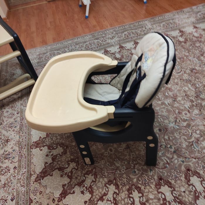 Крісло дитяче для годування+стіл.