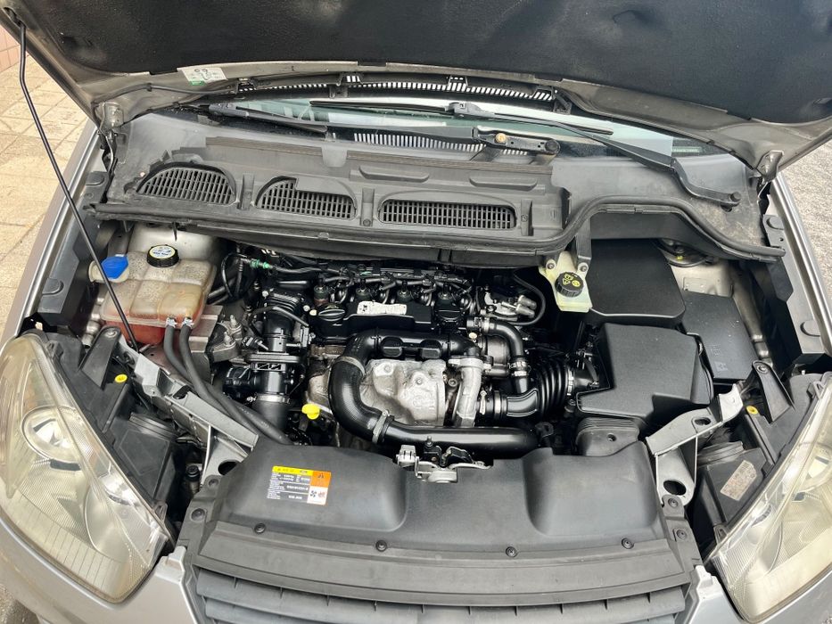 Ford C-Max — fotografia 3