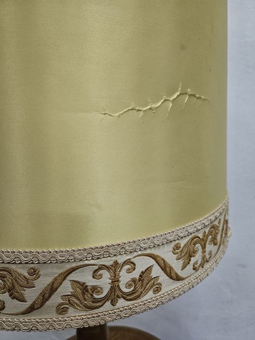 Drewniana lampa stojąca z Francji