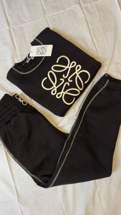Stylowy dres rozmiar S