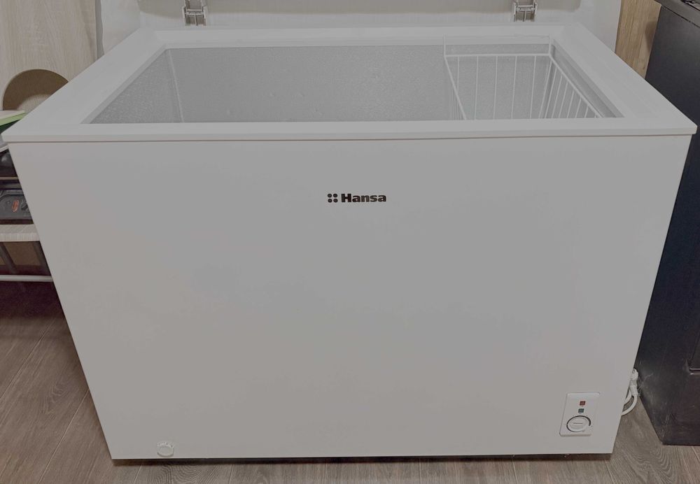 Морозильна камера Hansa FS300.3