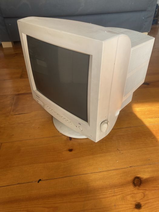 Ecrã de computador SAMTRON