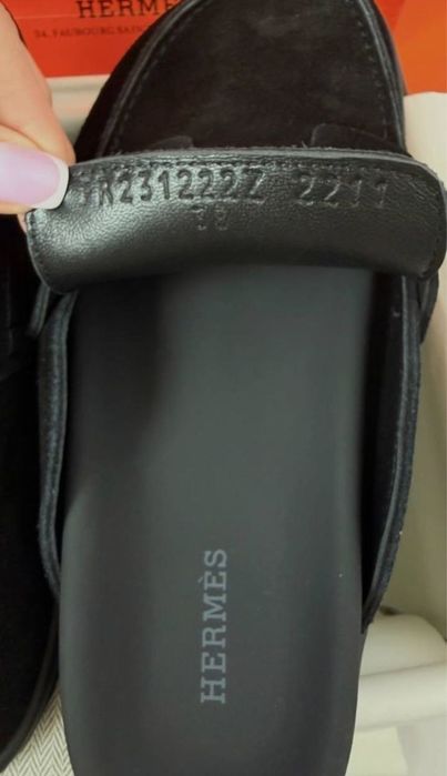 Продам замшевые клоги Hermes