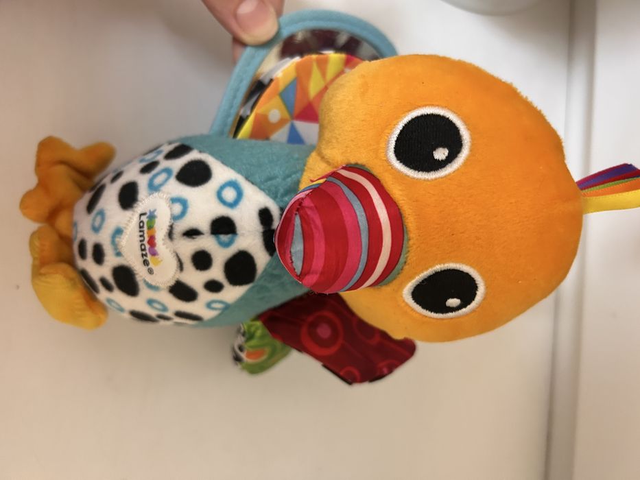 Іграшка на коляску