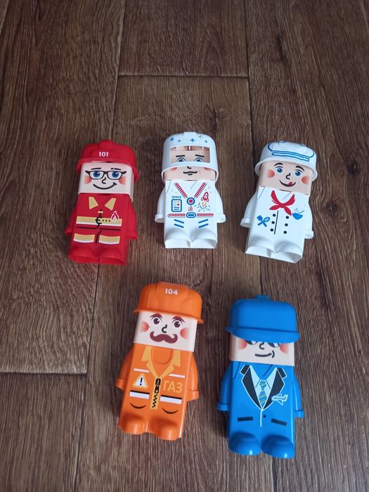 Дитячі іграшки різні