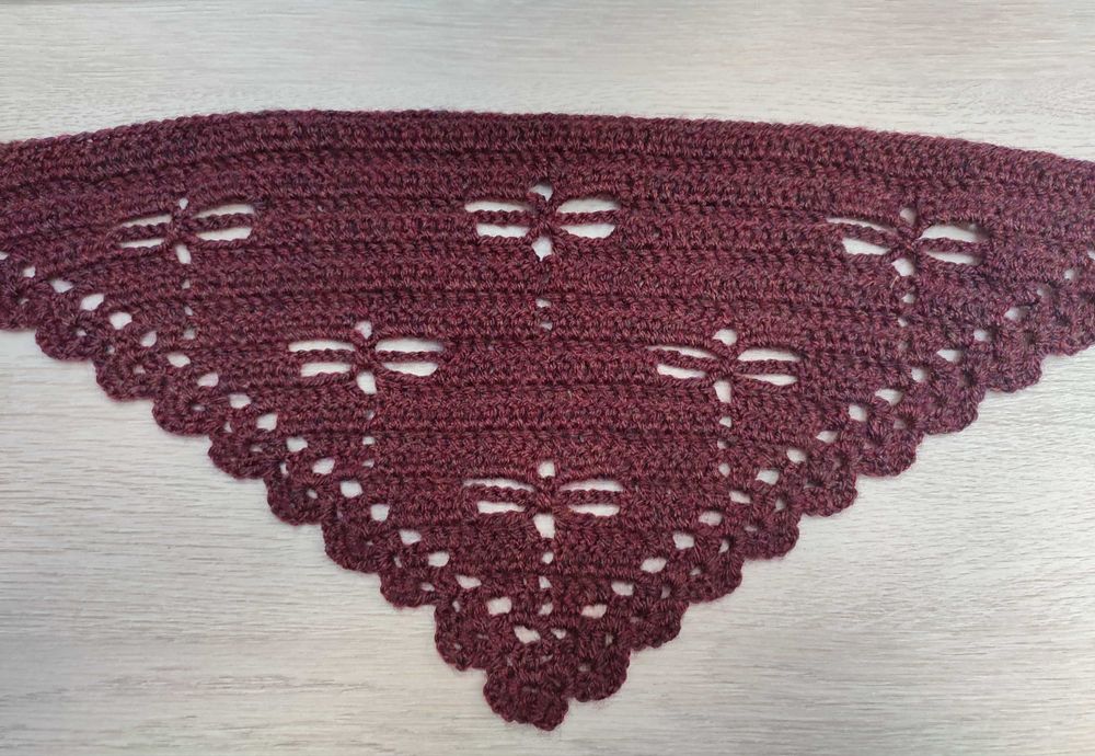 chustka trójkątna na szydełku handmade