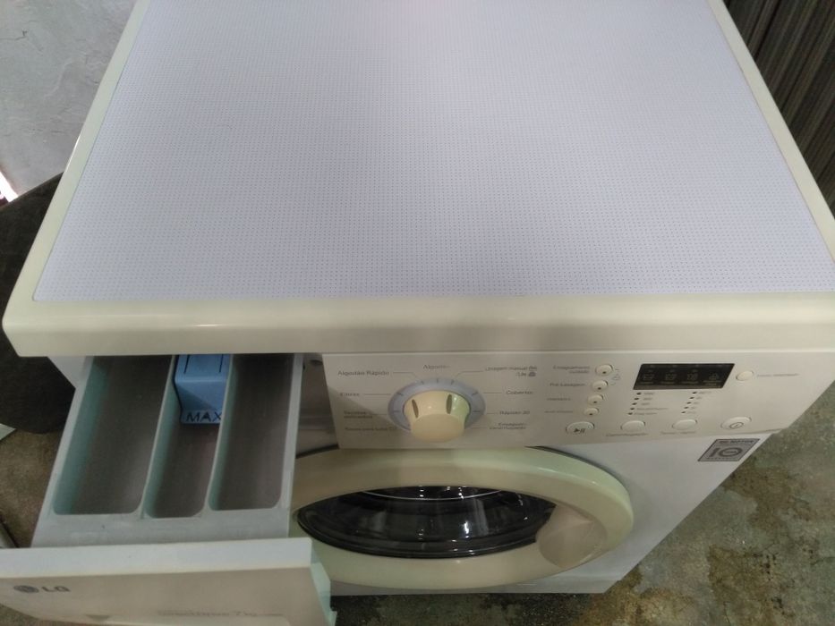 Máquina de lavar roupa LG 7kg