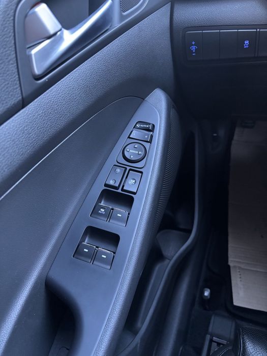 Прожаж автомобіля Hundai Tukson 2.0 д.