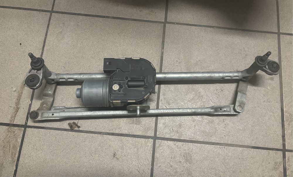 mechanizm wycieraczek z silniczkiem Bosch