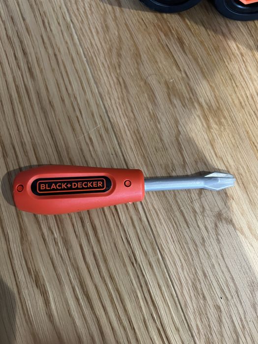 Camião black and decker