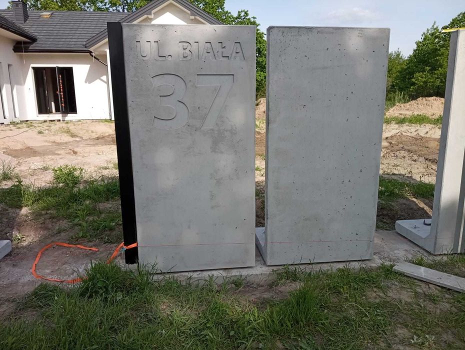 Mur ogrodzeniowy/Ogrodzenie betonowe/ L / Elka beton architektoniczny