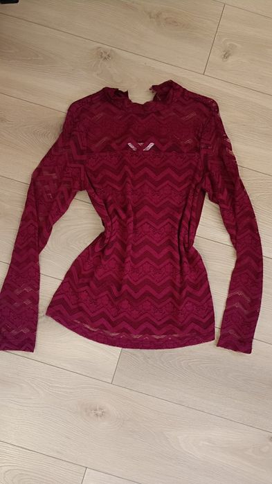 Bluzka koronkowa nowa bordowa elegancka ze stójką