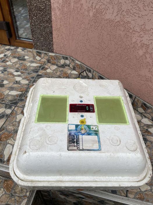 Продам инкубатор