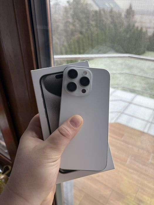 Sprzedam Iphone 15 Pro  white titan 128 GB