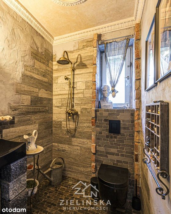 Klimatyczny dom w Orłowie | 194 m²|2 wejścia