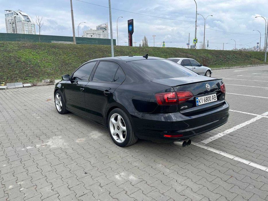 Продам Volkswagen Jetta